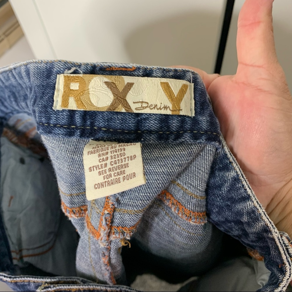 Roxy Cropped Denim Jean Pants - Picture 11 of 12